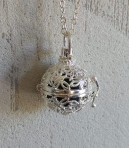 Parfum medaillon vlinder diffuser aroma ketting lavasteen