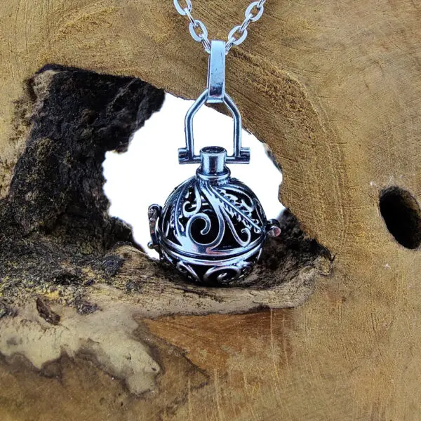 Aroma ketting petal parfum medaillon lavasteen