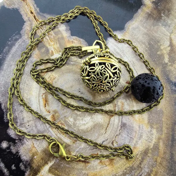 Aroma ketting vlinder brons parfum medaillon lavasteen