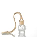 Glazen autoparfum flesje kroon model 12ml met houten dop en luxe hangkoord voor essentiële olie en aromatherapie