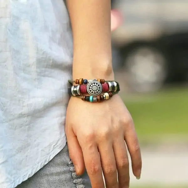 Boheemse armband vintage leer, houten kralen henneptouw