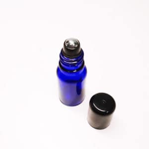Glazen roller flessen blauw glas fles + roller inzet + dop din18 - 18mm rvs roller bal