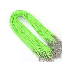 Halsketting Leer Lichtgroen, lederen koord + verlengketting