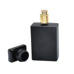 Lege Parfumfles zwart glas 30ml sprayfles dop zwart + verstuiver goud