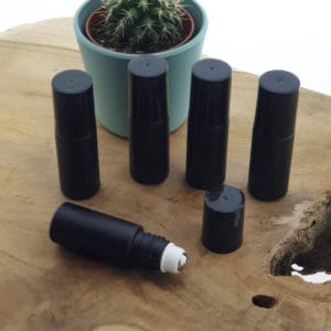 Parfumroller 5ml fles zwart dik glas - Essentiële olie rollerflesjes rvs roller